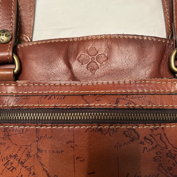 Patricia Nash Map Print Leather Tote Bag - Picture 4 of 5
